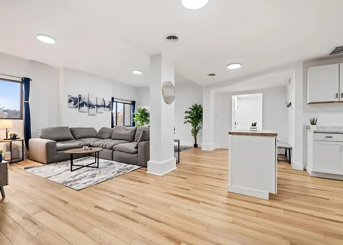 Spacious 3 Bedroom W/ Office! + Parking