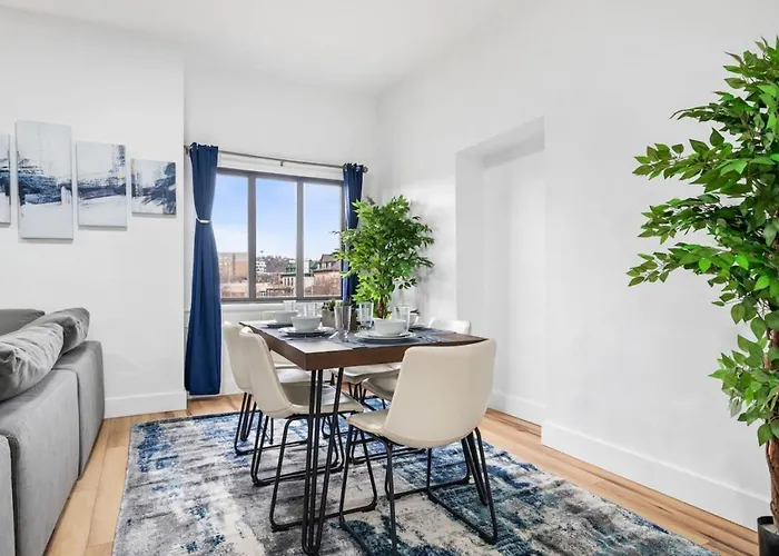 Spacious 3 Bedroom W/ Office! + Parking
